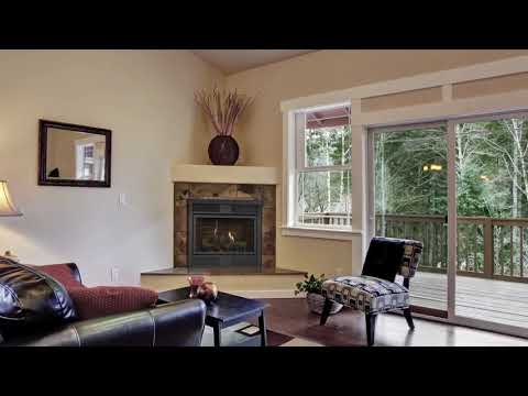 Monessen Symphony 32" Vent Free Fireplace System IPI Control 27,000 BTU, Liquid Propane, Traditional Style